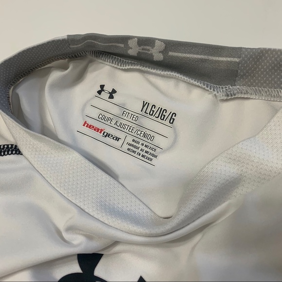 White black Under Armour fitted heat gear - Picture 4 of 4